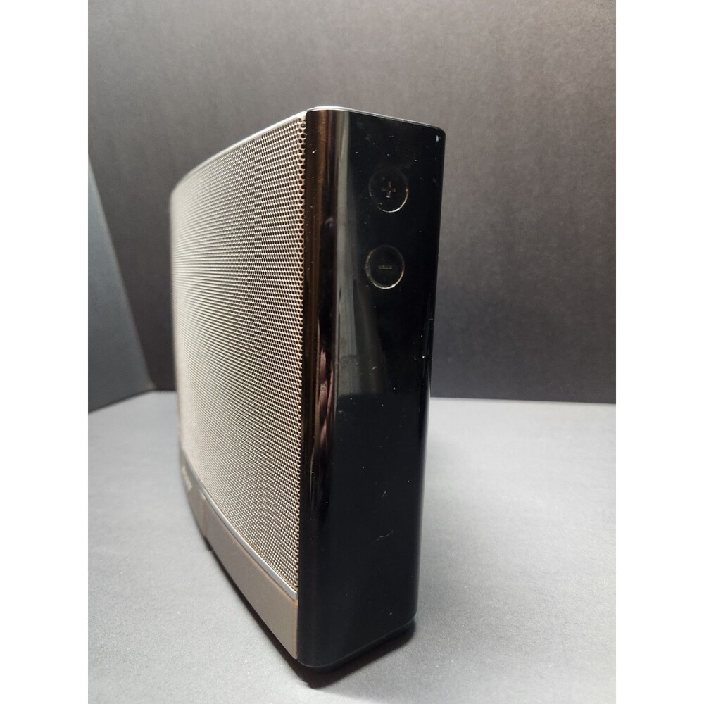 Bose SoundDock N123 iPod Dock Portable Digital Music System Speaker W/Power Cord - Picture 5 of 7